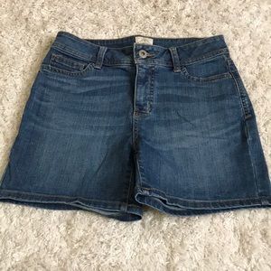 St John’s Bay Women’s Jeans Shorts Size 4